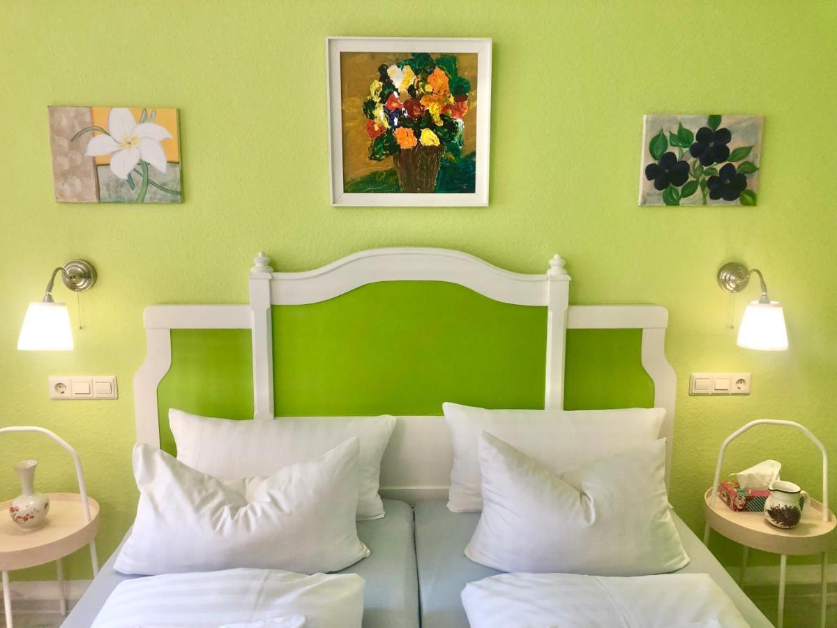 Hotel Haus Am Kurpark à Schömberg Extérieur photo