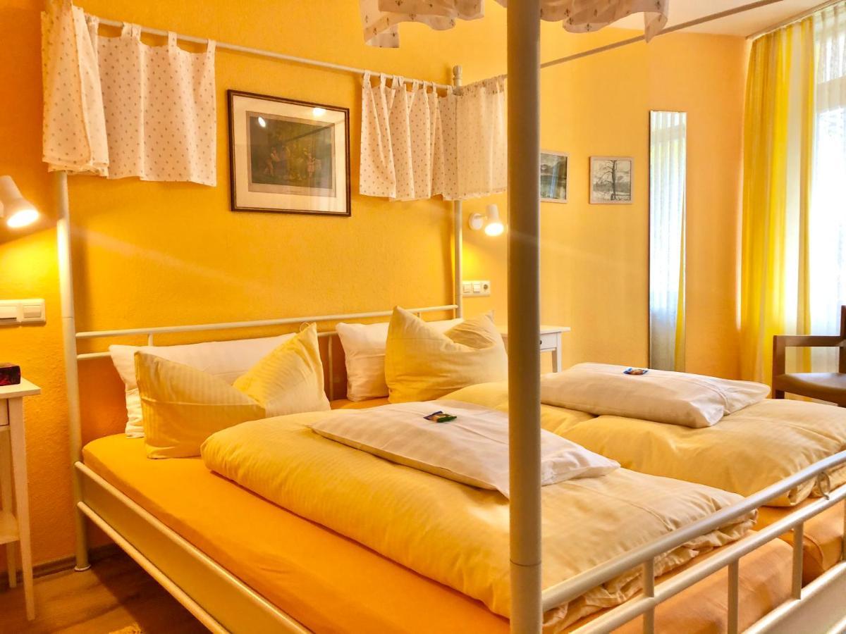 Hotel Haus Am Kurpark à Schömberg Extérieur photo